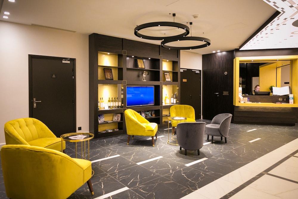 Best Western Hotel Journel سا لُرون دو فار المظهر الخارجي الصورة