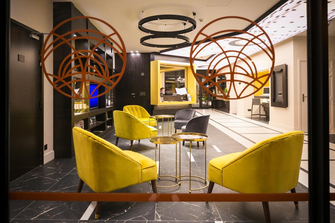 Best Western Hotel Journel سا لُرون دو فار المظهر الخارجي الصورة